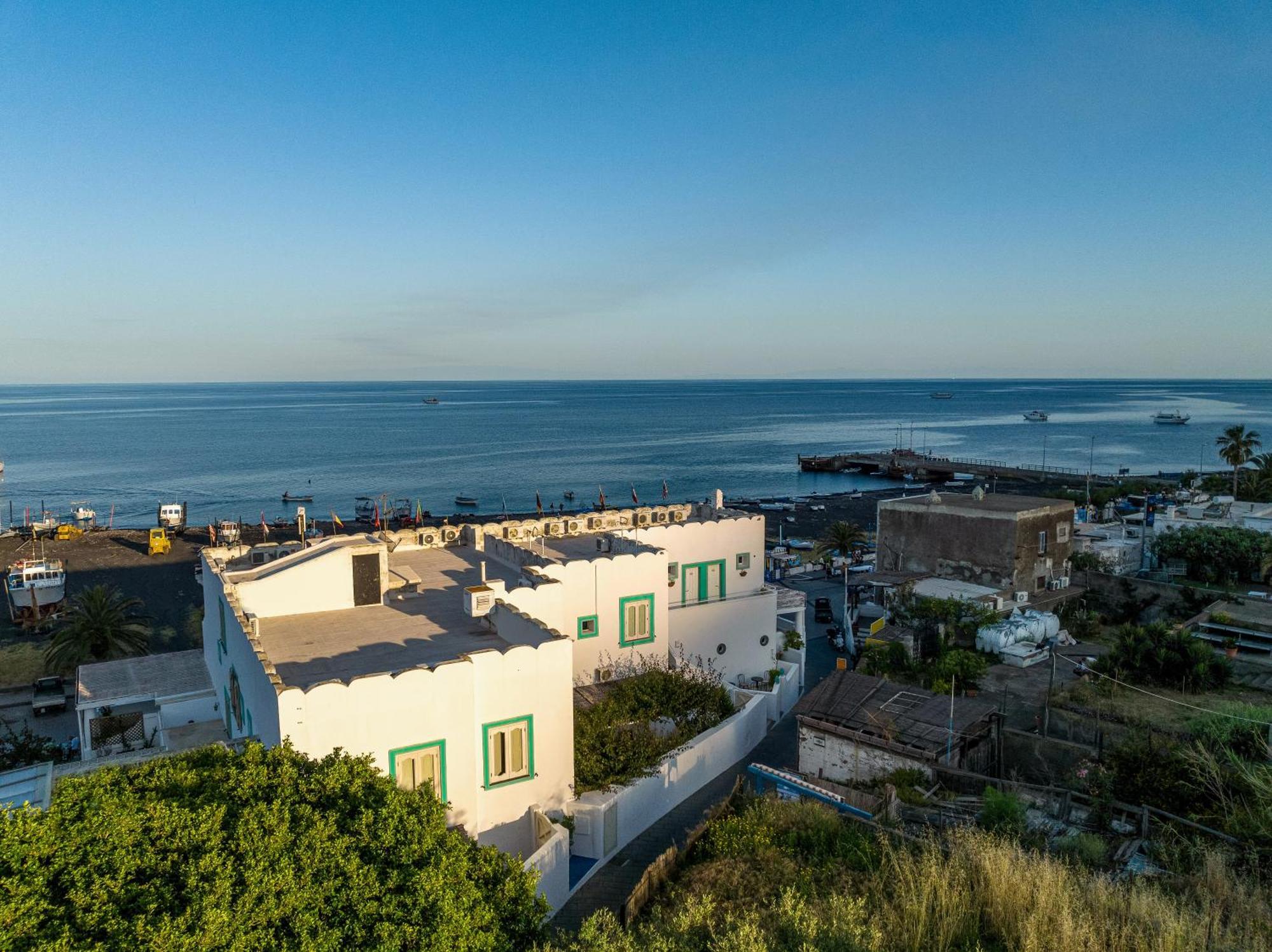 Hotel Ossidiana Stromboli Center Exterior foto